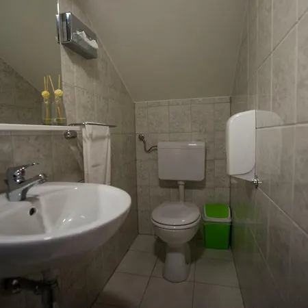 Cilin Cemer Guest house *